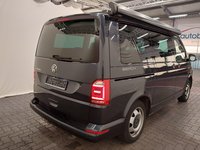 Pogled od pozadi desno