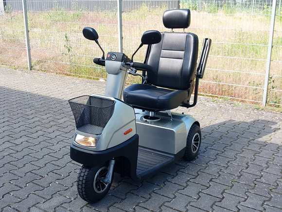 Ansicht vorne links