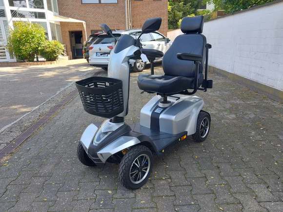 Ansicht vorne links