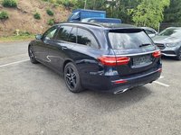 Вид сзади слева