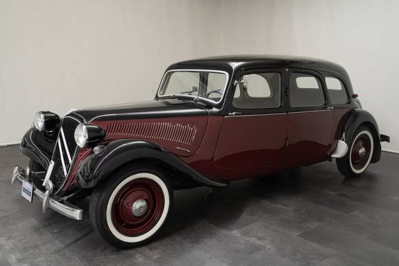View front left