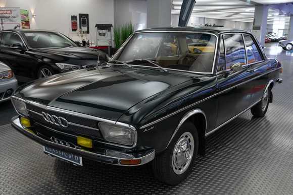 View front left
