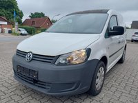 Skats no kreisās puses priekšā