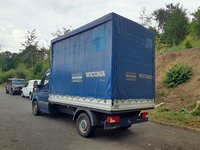 Вид сзади слева