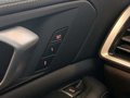Widok przycisków sterujących foteli elektrycznych