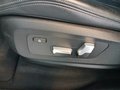 Widok przycisków sterujących foteli elektrycznych