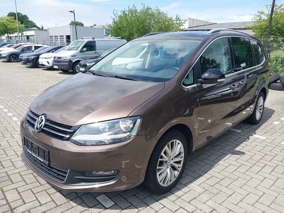 Vaizdas iš priekio kairės