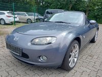Skats no kreisās puses priekšā