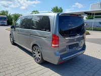 Вид сзади слева