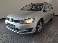 Skats no kreisās puses priekšā