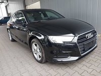 Skats no labās puses priekšā