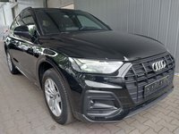 Skats no labās puses priekšā