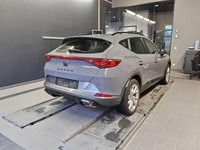 Вид сзади справа