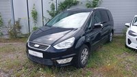 Skats no kreisās puses priekšā