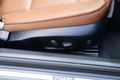 el. Front passenger's seat