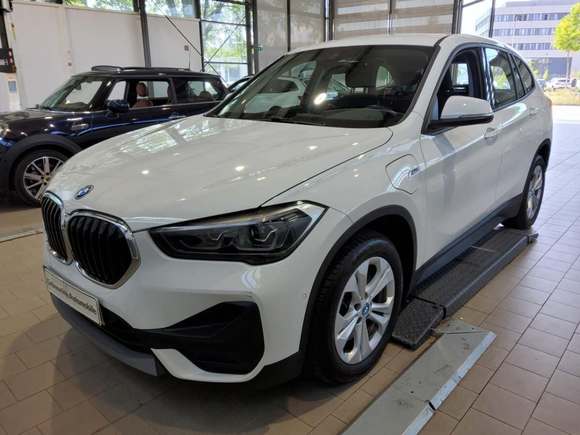 View front left