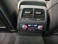 Vista del climatizador automático trasero