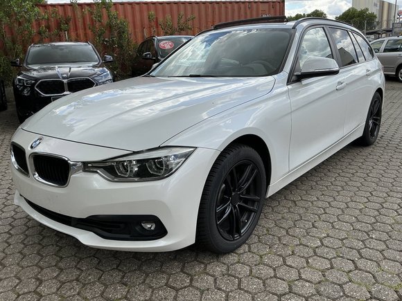 View front left