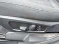 Vista de los botones de control del asiento trasero