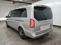 Pogled od pozadi levo