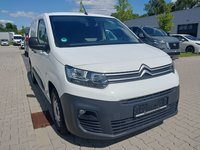 Pogled od napred  desno