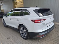 Widok z tyłu po stronie lewej