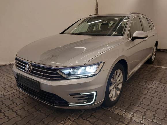 Pogled od napred levo