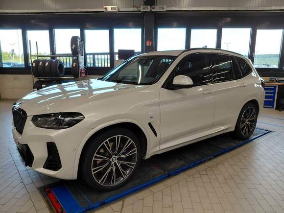 Vue de l’avant gauche