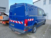 Pogled od pozadi desno