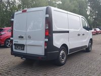 Aanzicht achter rechts