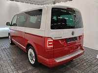 Vaizdas iš galo kairės