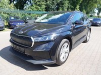 Изглед отпред отляво