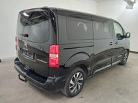 Vaizdas iš galo dešinės