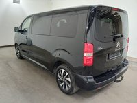 Vaizdas iš galo kairės