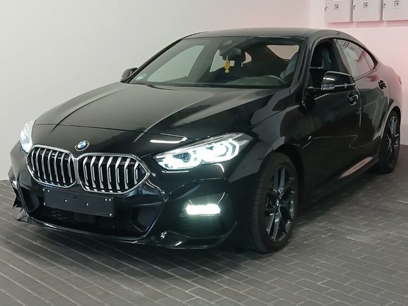 View front left