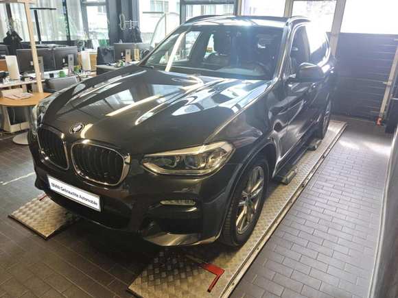 Náhled zpředu zleva