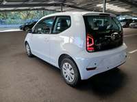 Vaade tagant vasakult