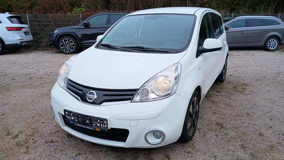 View front left