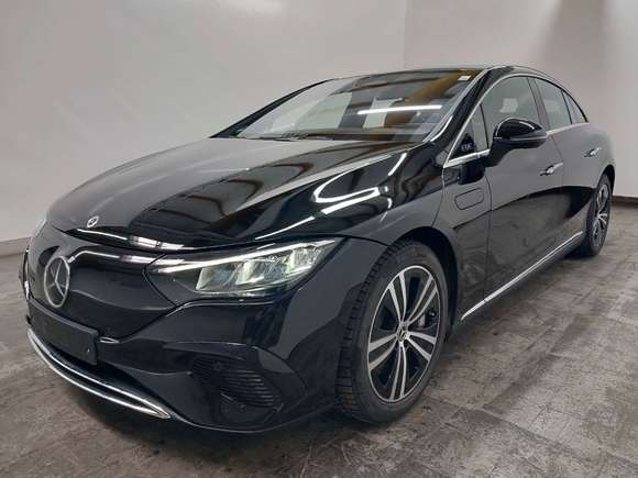 Pogled od napred levo