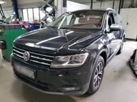 View front left