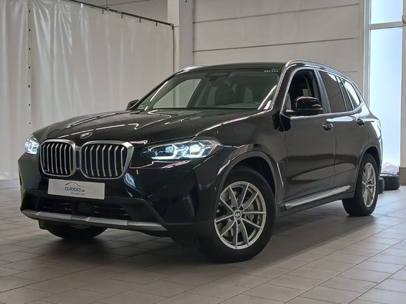 View front left