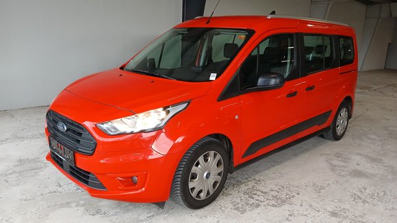 View front left