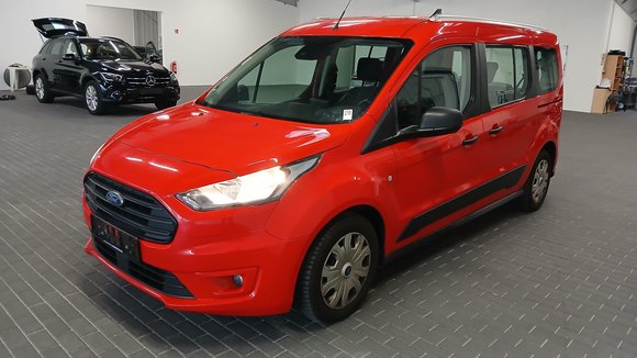 View front left