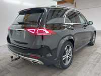 Pogled od pozadi desno