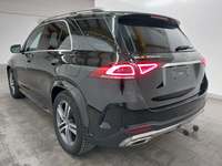 Pogled od pozadi levo