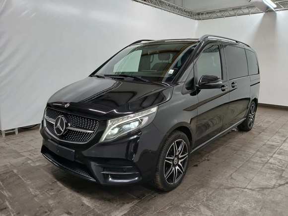 Vaizdas iš priekio kairės