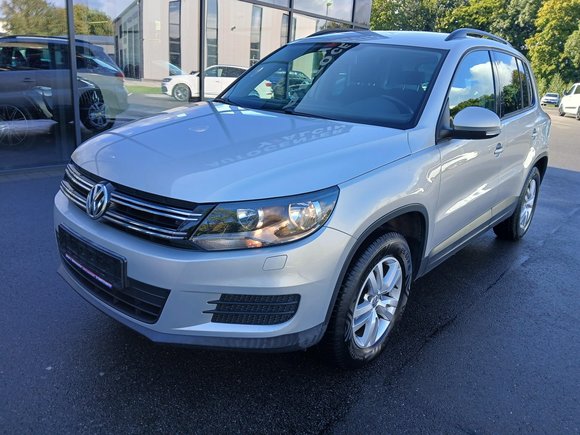 View front left
