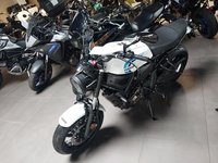 Όψη εμπρός αριστερά