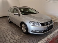 Skats no labās puses priekšā