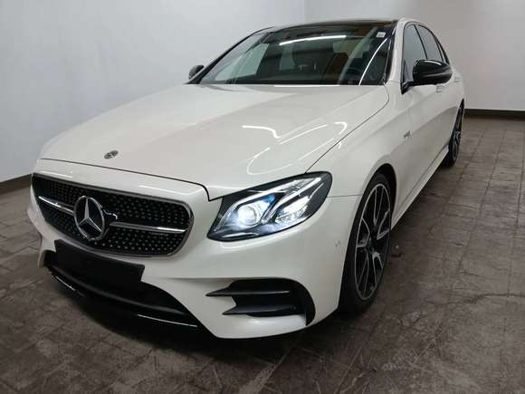 Vaizdas iš priekio kairės